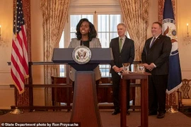 Chân dung nữ quan chức da màu cấp cao từ chức vì ông Trump