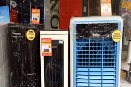 Chưa nắng nóng, quạt điều hòa đã đồng loạt giảm giá sâu