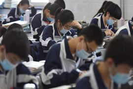 Giới trẻ Trung Quốc khủng hoảng do kỳ vọng của cha mẹ