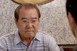 Con rể chuyển 10 triệu cho bố vợ ốm, ông khuyên tôi ly hôn vì...