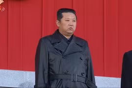 Ông Kim Jong-un xuất hiện với ngoại hình gầy đi rõ rệt