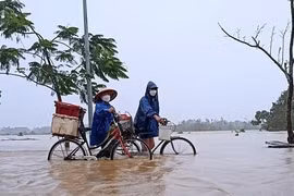 Dự báo thời tiết ngày 4/4: Miền Trung mưa giông, gió giật mạnh