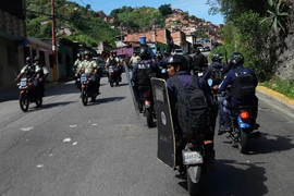 Biểu tình sau bầu cử ở Venezuela, 2.000 người bị bắt giữ