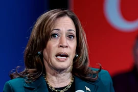 Bà Harris đưa ra thông điệp đối đầu gay gắt với ông Trump