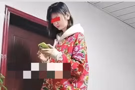 Bất ngờ cuộc sống của cô gái xinh đẹp cao 2,26 mét