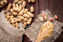 Điều gì xảy ra khi ăn quá nhiều đậu phộng?