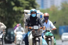 Miền Bắc, miền Trung nắng nóng gay gắt, có nơi trên 38 độ