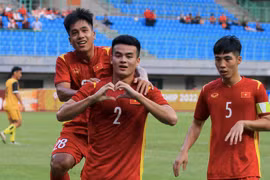 Chơi kém thuyết phục, U19 Việt Nam vẫn thắng dễ Brunei