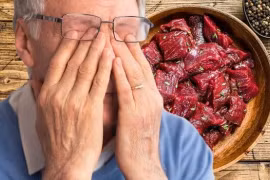 Ăn đồ chưa nấu chín có thể gây mù lòa vì nhiễm trùng toxoplasma