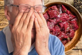 Ăn đồ chưa nấu chín có thể gây mù lòa vì nhiễm trùng toxoplasma