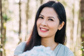 Đời thường trẻ đẹp hơn phim của “vợ” NSND Trung Hiếu