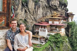 Chuyện gì đang xảy ra với vương quốc hạnh phúc?