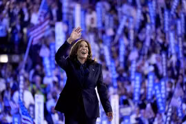 Điểm nhấn trong bài phát biểu làm nên lịch sử của bà Harris