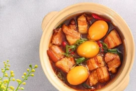 View - Bà mẹ 82 tuổi đông con ở Hà Tĩnh: 10 người con và dàn dâu rể "giá trị" quây quần báo hiếu, chia lịch chăm sóc mẹ | Báo Tri thức và Cuộc sống - TIN TỨC PHỔ BIẾN KIẾN THỨC 24H