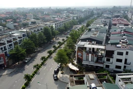 Nhà liền kề Khu đô thị HUD Sơn Tây cơi nới, vi phạm xây dựng