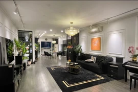 Cận cảnh căn hộ 200 m2 của ca sĩ Minh Quân 