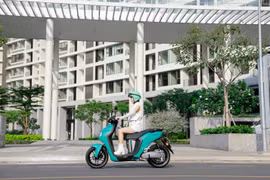 Có nên thay đổi thói quen sử dụng xe máy xăng sang xe máy điện không?