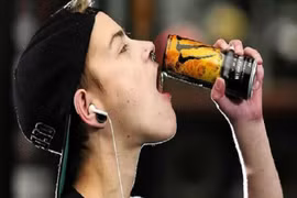 Những tác hại kinh khủng của nước tăng lực