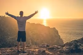 Cuộc đời này ngắn ngủi lắm, hãy tận hưởng hết mình