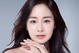 Kim Tae Hee bật mí 5 bí quyết giữ da tươi trẻ dù đã chạm ngưỡng 41