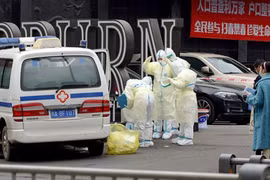 Cô gái Trung Quốc mắc Covid-19 vẫn đi bar