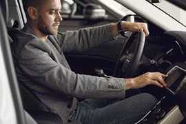 Triệu phú 27 tuổi chia sẻ bí quyết làm giàu