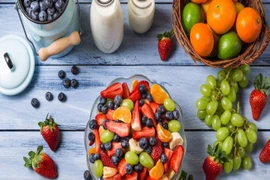 Cách ăn trái cây sai lầm hại sức khỏe vô cùng