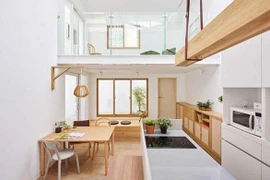 Không tưởng: Nhà xập xệ 40 năm tuổi đẹp "ngoạn mục" sau cải tạo