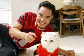 Diễn viên Trung Dũng U50: Sống một mình bình yên bên chú mèo nhỏ