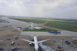 Nghi có mèo chạy qua đường, máy bay phải chuyển hướng