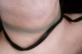 Tạm giữ hình sự con trai 9X dùng thắt lưng siết cổ mẹ đến chết