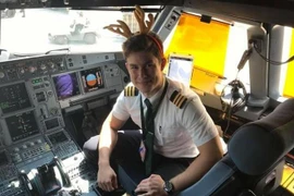Phi công Nga 23 tuổi chuyển sang làm shipper