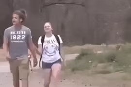 Video: Cách hành xử khi đang đi với "gấu" thì bị "chơi đểu"