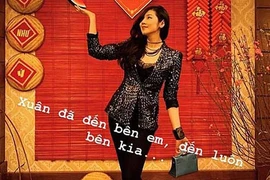 Á hậu Tú Anh bất ngờ khoe ảnh con đầu lòng