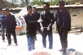 Cùng một thủ đoạn, gã đàn ông giết cả vợ và người tình