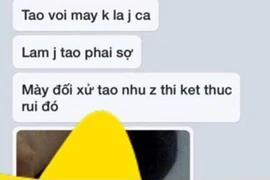 Bị tố dùng ảnh nhạy cảm ép người yêu cũ đi nhà nghỉ, cán bộ xã phản pháo