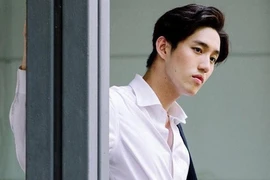 Vô tình gặp lại vợ cũ ở nhà hàng và thấy cô ấy ngất xỉu