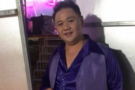 Minh Béo chính thức trở lại showbiz bằng việc đi diễn hội chợ