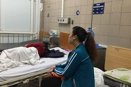 Thiếu nữ 16 tuổi không nhận ra cha sau khi sốc vì chơi ma túy đá