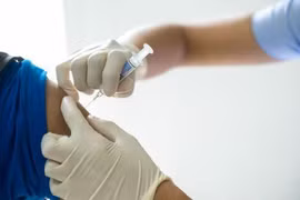 Cảnh báo việc 'khoe' chứng nhận đã tiêm vắc-xin Covid-19 lên mạng