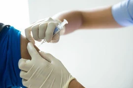 Cảnh báo việc 'khoe' chứng nhận đã tiêm vắc-xin Covid-19 lên mạng