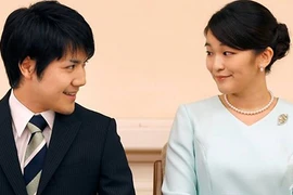 Công chúa Nhật Bản bỏ tước hiệu hoàng gia, đính hôn với thường dân