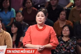 NSND Hồng Vân bật khóc kể thời đi học bị bạn bắt nạt