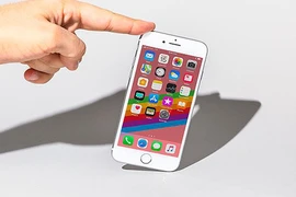 5 phụ kiện thiết yếu cho chiếc iPhone 8 và 8 Plus