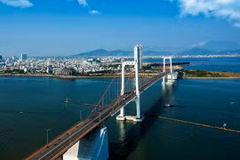 Việt Nam cần mơ giấc mơ ‘kỳ tích sông Hồng’