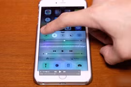 Còn đúng 5 phút, đây là cách bạn có thể sạc pin iPhone nhanh gấp đôi