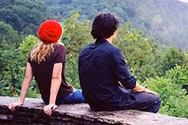 Có nên cấm chồng có tình bạn với người khác giới không?