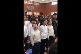 Video: Hát không hay nhưng quan trọng là... thần thái!