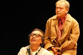 Cuộc sống ở trọ, không vợ con của NSND Việt Anh