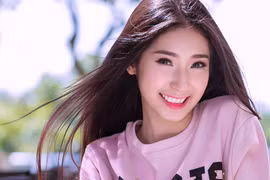 Khổng Tú Quỳnh tỏ thái độ trước sự thương hại của "tình địch" 7 năm trước